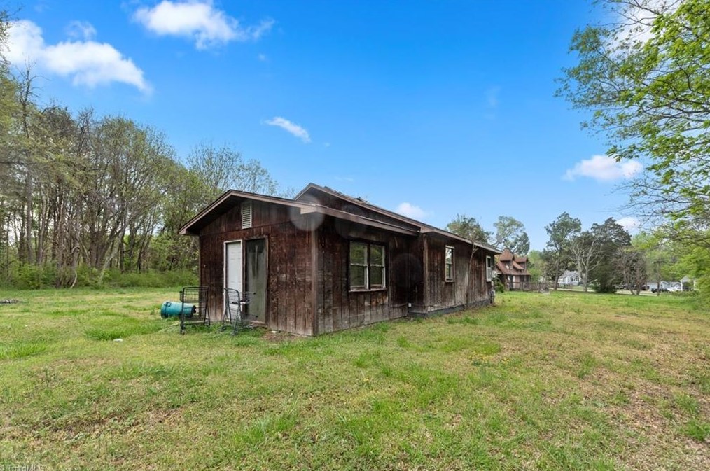 4608 Old Randleman Rd, Greensboro NC 27406-9235 exterior