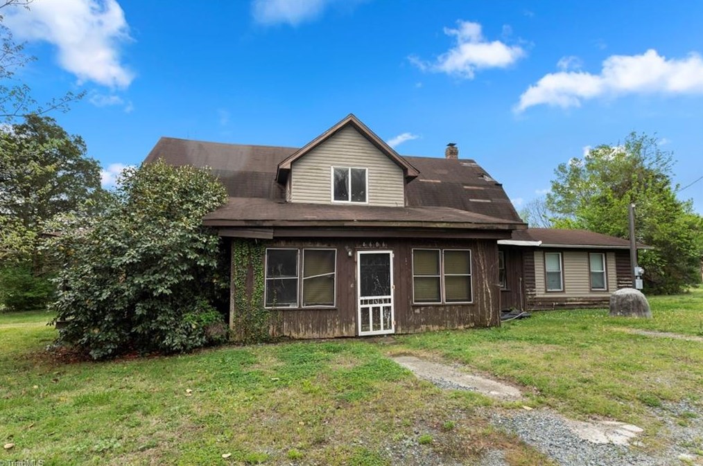 4606 Old Randleman Rd, Greensboro NC  27406-8802 exterior