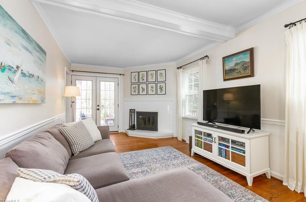 1704 Colonial Ave, Greensboro NC 27408-4205 exterior