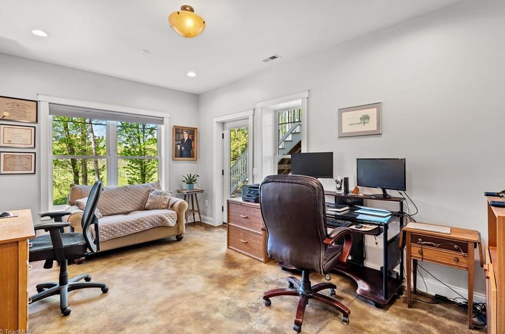 267 Devotion Farm Way, Thurmond NC 28683-8149 exterior