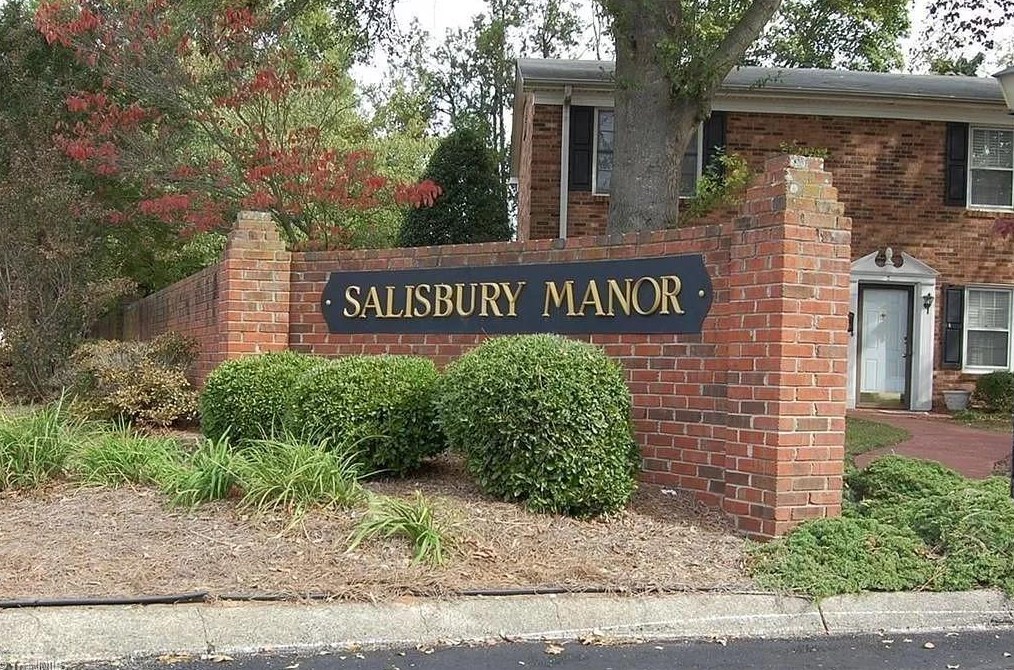 311 Salisbury St, Kernersville NC  27284-2026 exterior
