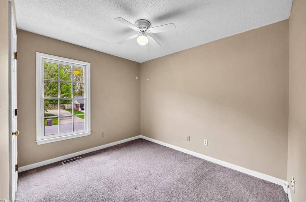 2534 White Fence Way, High Point NC  27265-9307 exterior