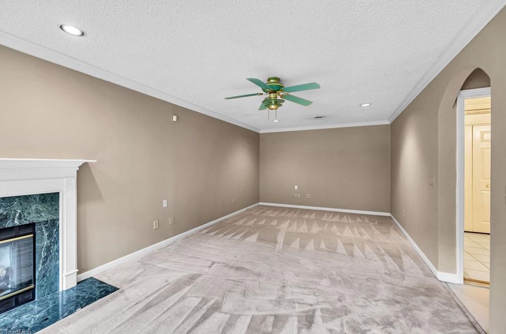 2534 White Fence Way, High Point NC  27265-9307 exterior