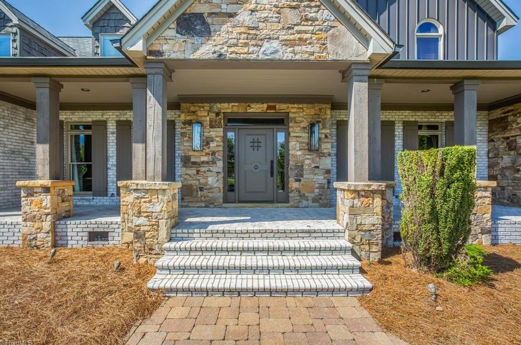 1109 Skeet Club Rd, High Point NC  27265-9308 exterior