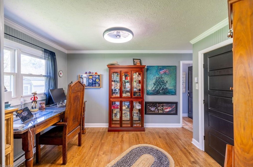 135 Rivers Edge Rd, Edwards Crossroads NC  28675-9766 exterior