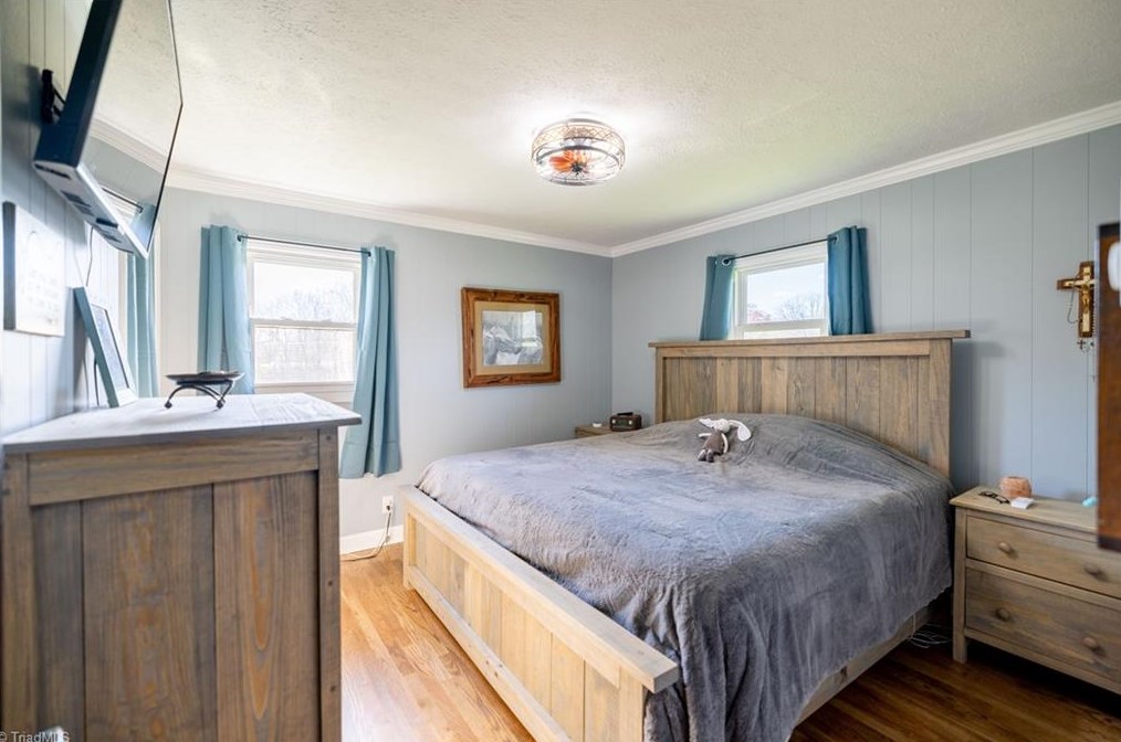 135 Rivers Edge Rd, Edwards Crossroads NC  28675-9766 exterior