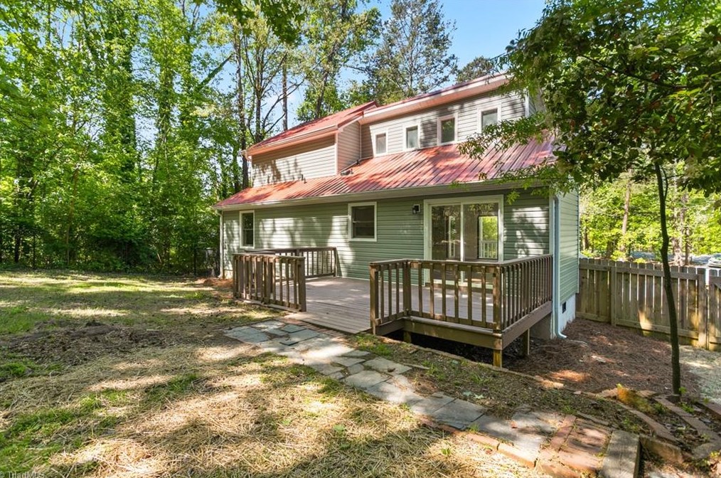 327 Scientific St, High Point NC  27260-4335 exterior