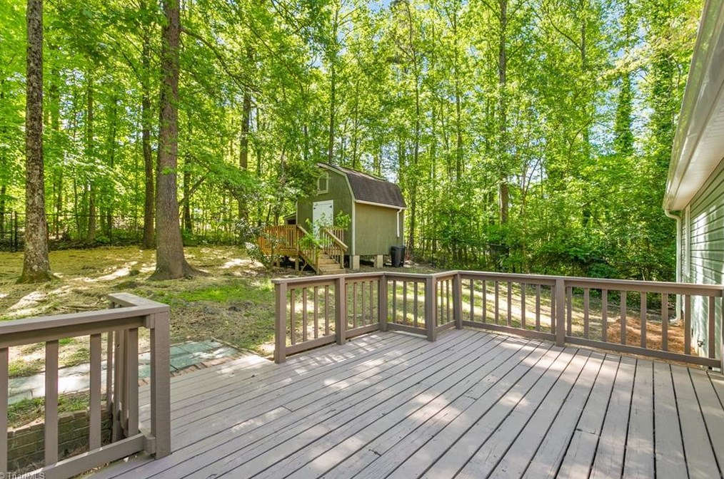 327 Scientific St, High Point NC  27260-4335 exterior