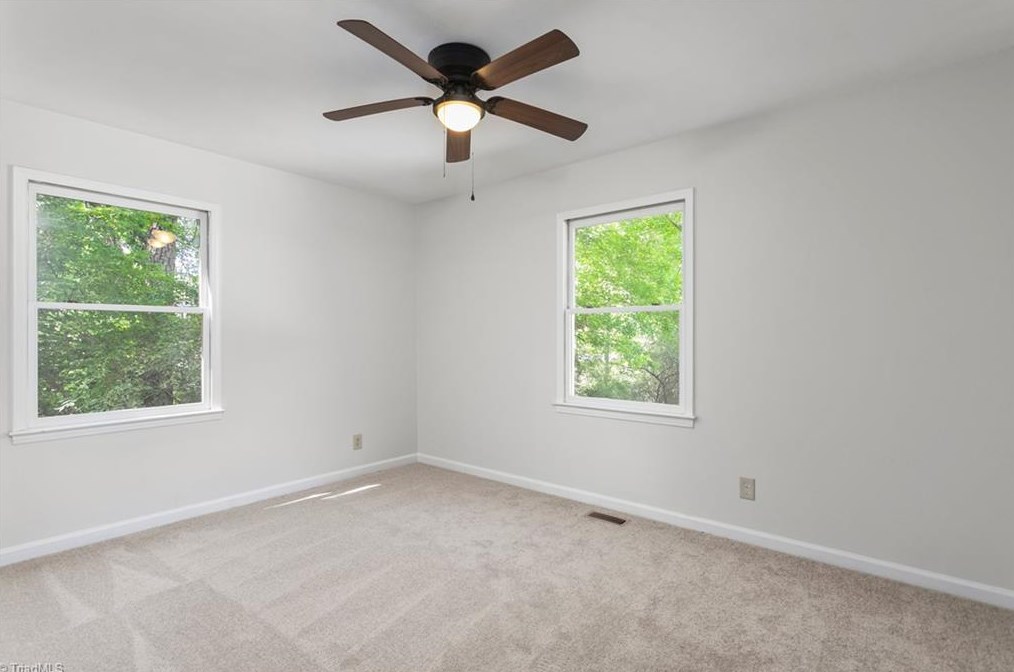 327 Scientific St, High Point NC  27260-4335 exterior