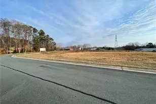 7 River Birch Ct, King, NC 27021 - Photo 3