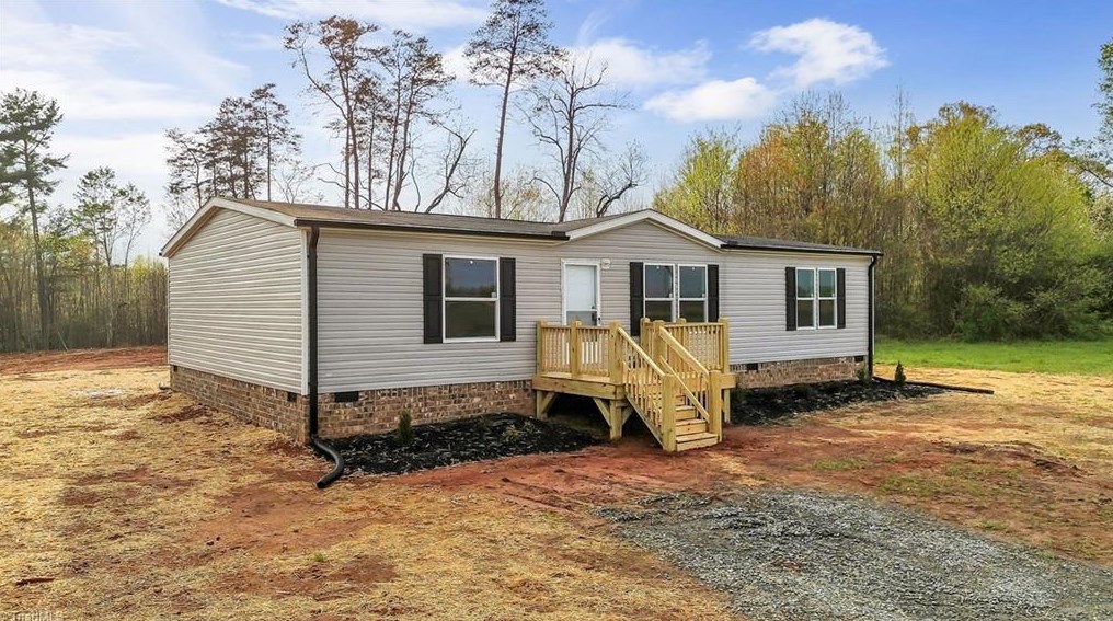 1250 Poplar Springs Rd, Elkin NC 28621-6103 exterior