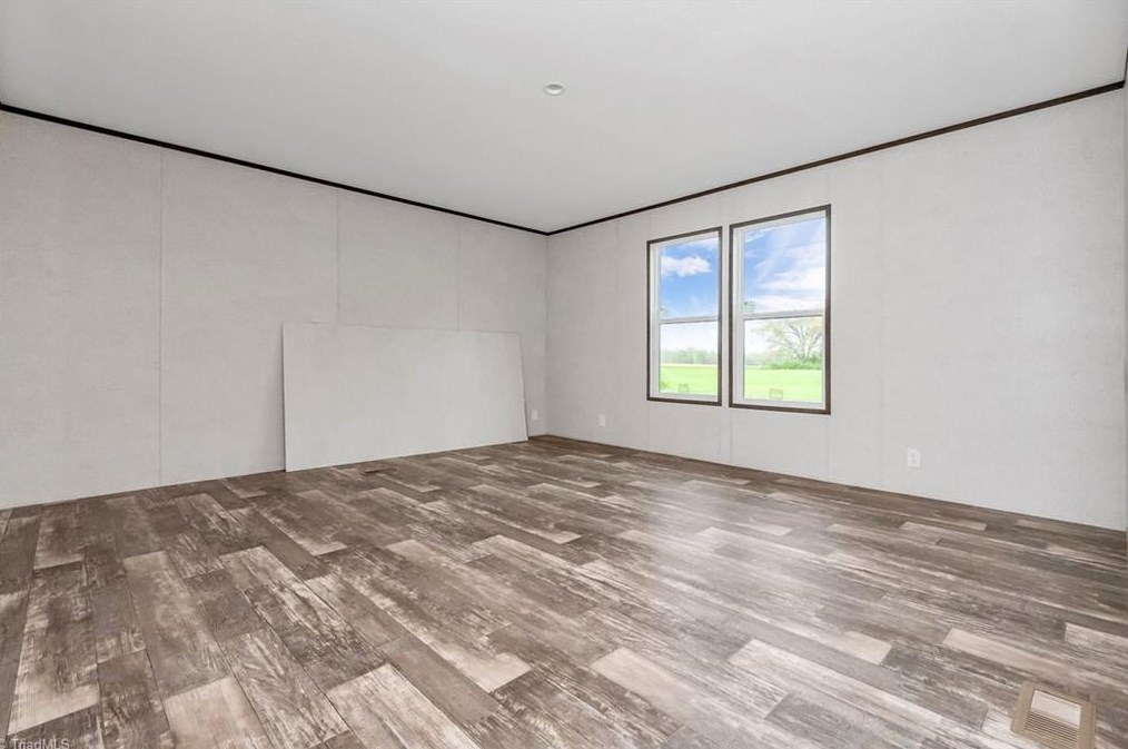 1250 Poplar Springs Rd, Elkin NC 28621-6103 exterior