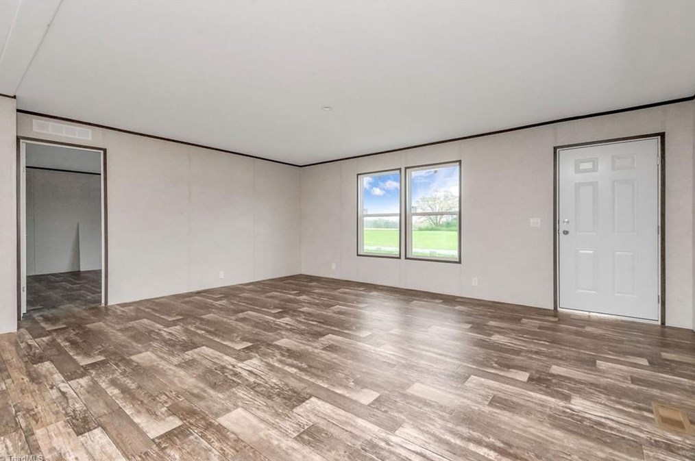 1250 Poplar Springs Rd, Elkin NC 28621-6103 exterior