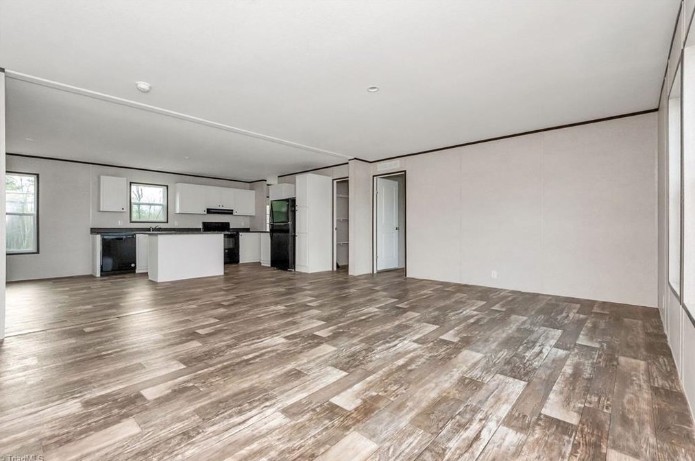 1250 Poplar Springs Rd, Elkin NC 28621-6103 exterior