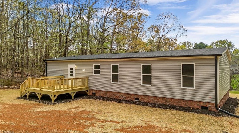 1250 Poplar Springs Rd, Elkin NC 28621-6103 exterior