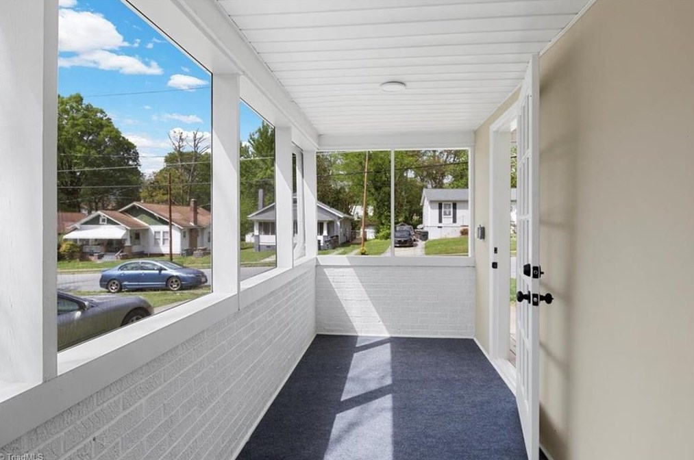 814 Douglas St, Greensboro NC  27406-1813 exterior