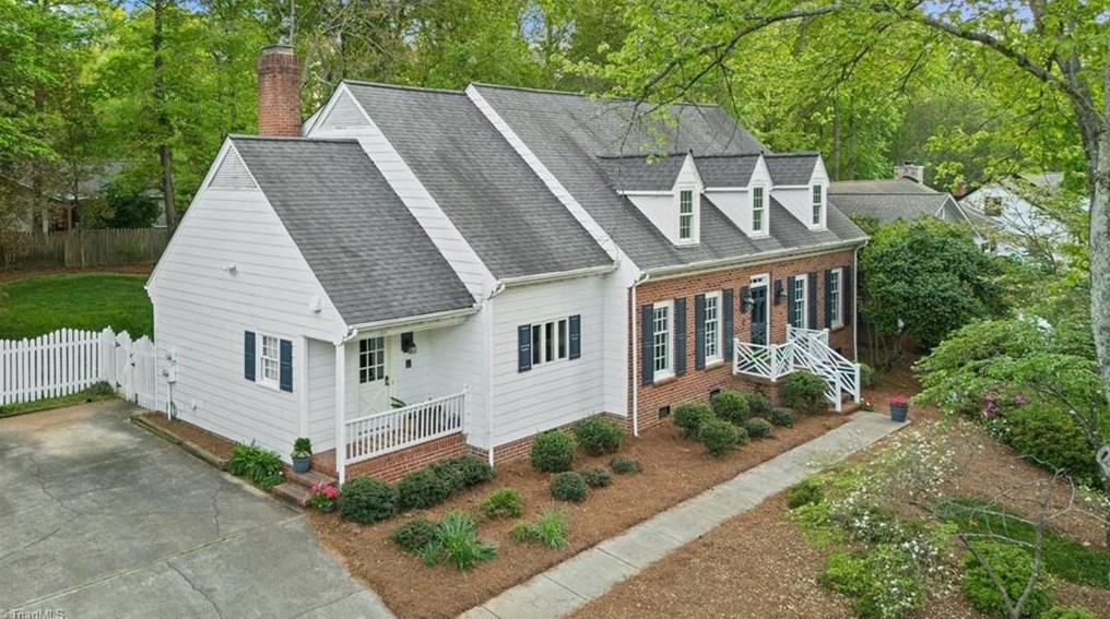 3609 Redfield Dr, Greensboro NC  27410-2829 exterior