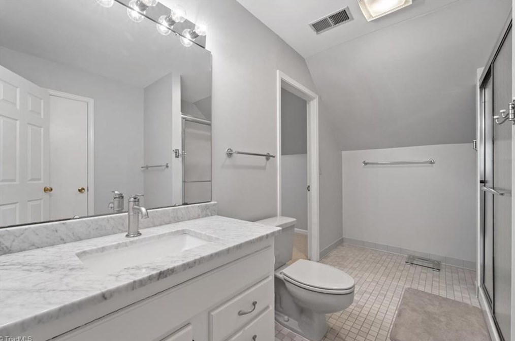 3609 Redfield Dr, Greensboro NC  27410-2829 exterior