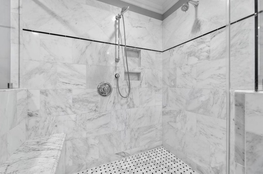 3609 Redfield Dr, Greensboro NC  27410-2829 exterior