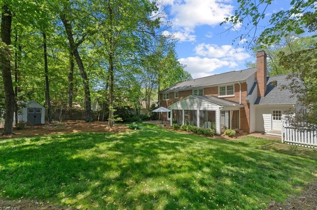 3609 Redfield Dr, Greensboro NC  27410-2829 exterior