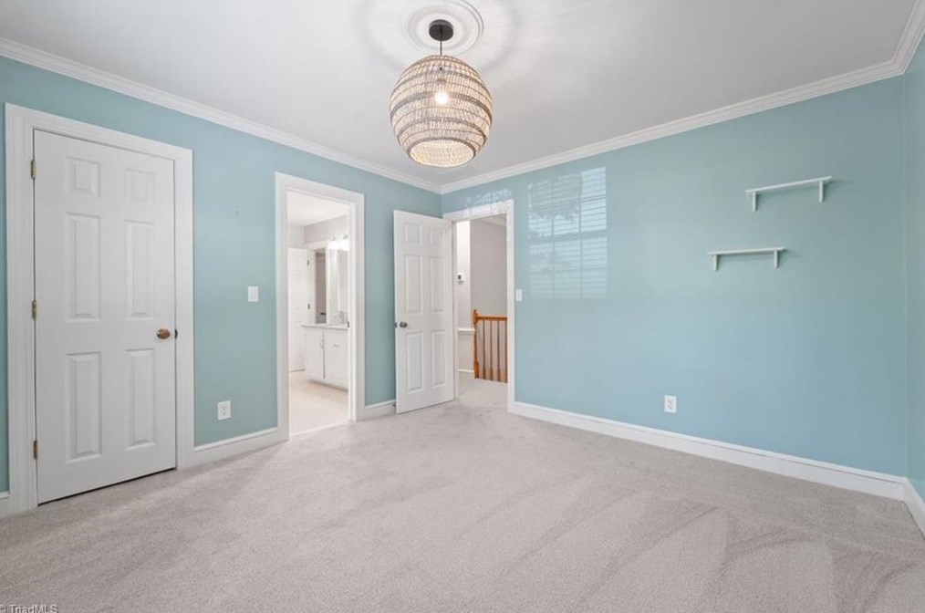 3609 Redfield Dr, Greensboro NC  27410-2829 exterior