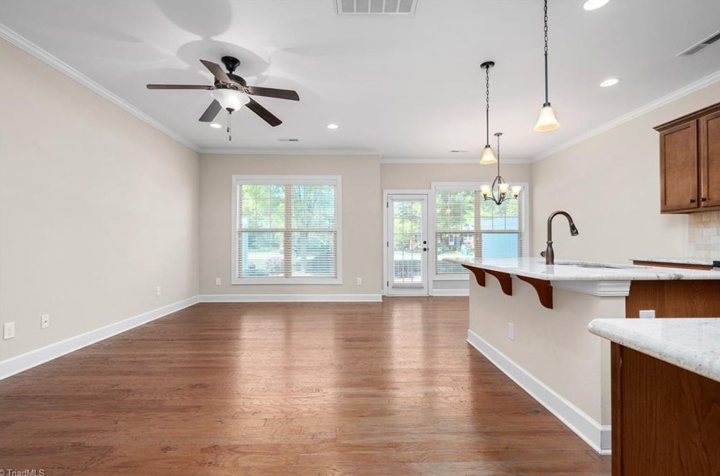 4025 Canterwood Dr, Greensboro NC  27410-9936 exterior