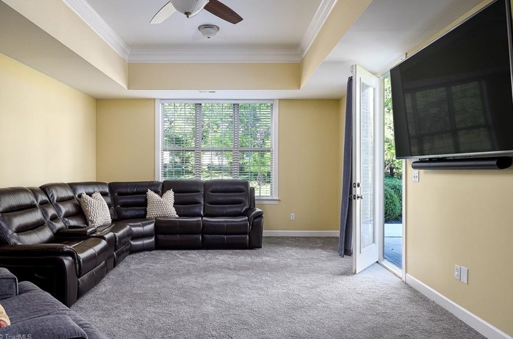 6090 Clopton Dr, Greensboro NC 27455-8373 exterior