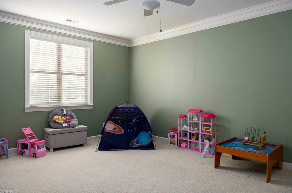 6090 Clopton Dr, Greensboro NC 27455-8373 exterior