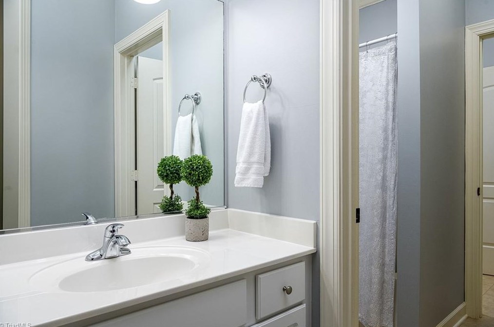 6090 Clopton Dr, Greensboro NC 27455-8373 exterior