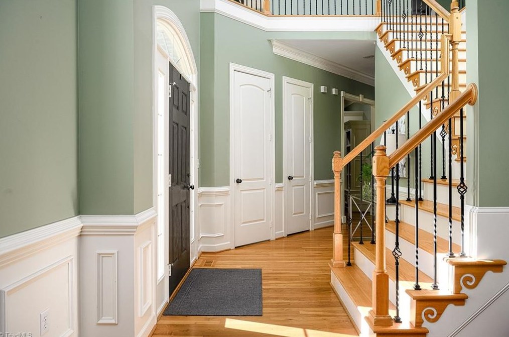 6090 Clopton Dr, Greensboro NC 27455-8373 exterior