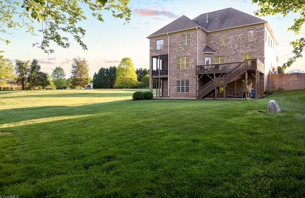 6090 Clopton Dr, Greensboro NC 27455-8373 exterior