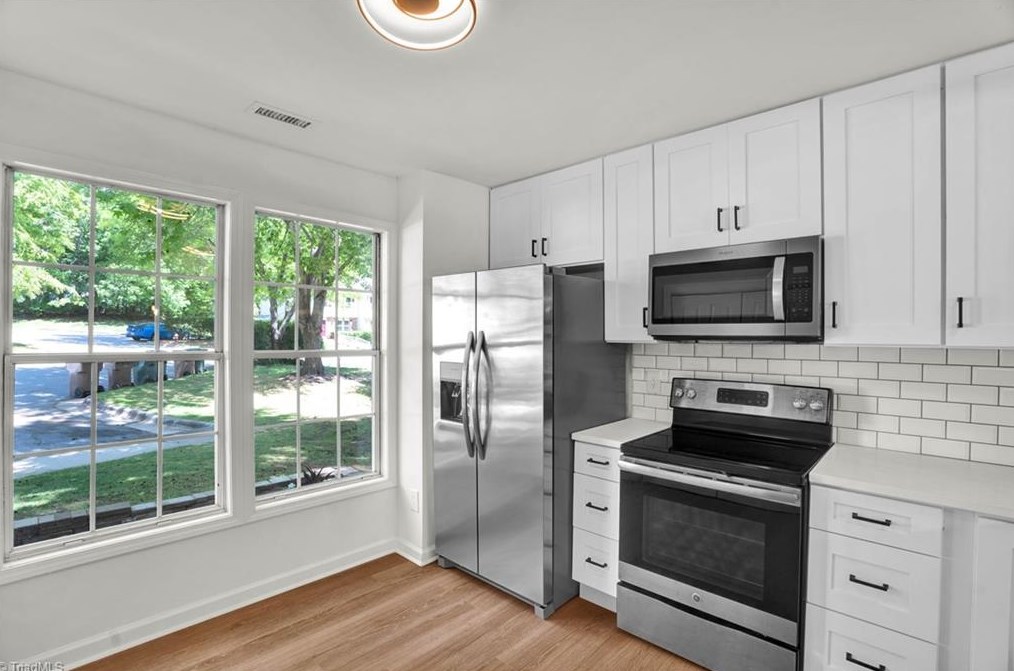 154 Luxon Pl, Cary NC 27513-4835 exterior