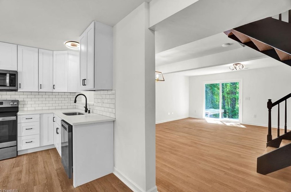 154 Luxon Pl, Cary NC 27513-4835 exterior