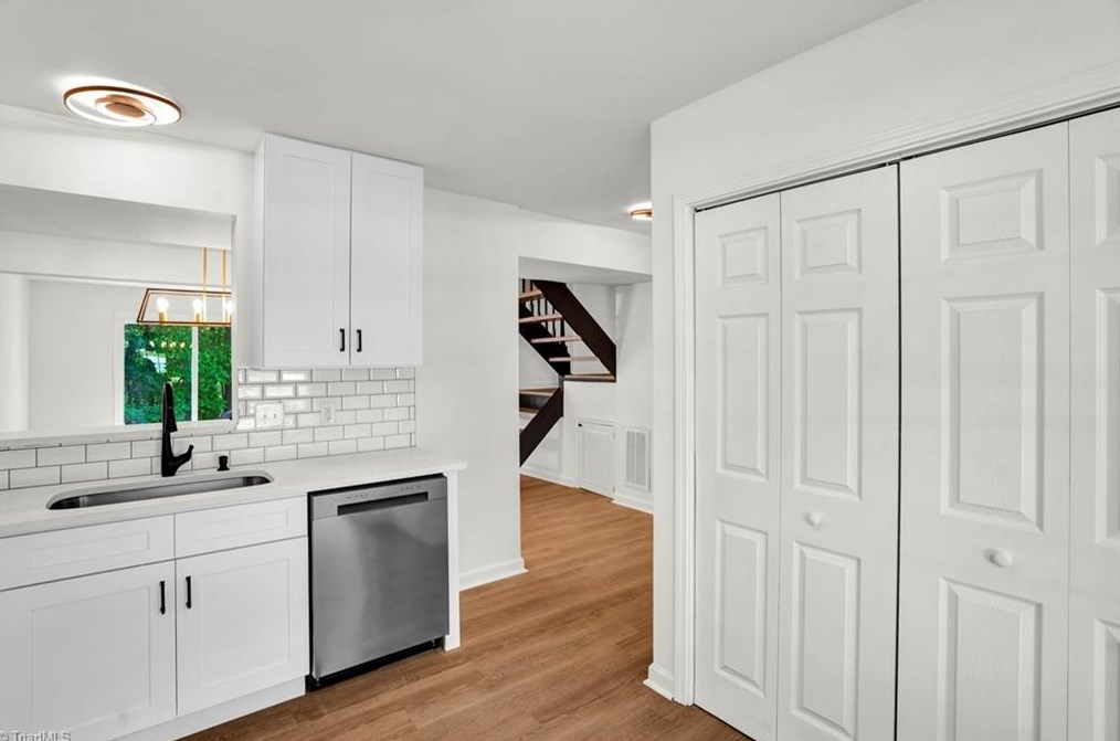 154 Luxon Pl, Cary NC 27513-4835 exterior