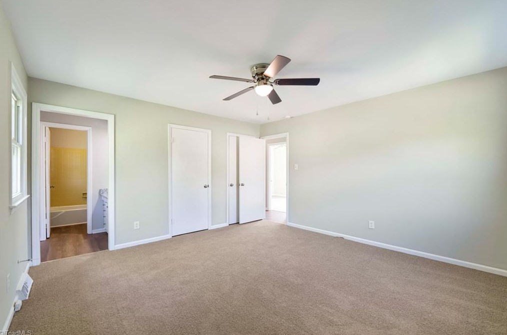 2629 Pine Lake Dr, Greensboro NC  27407-6618 exterior