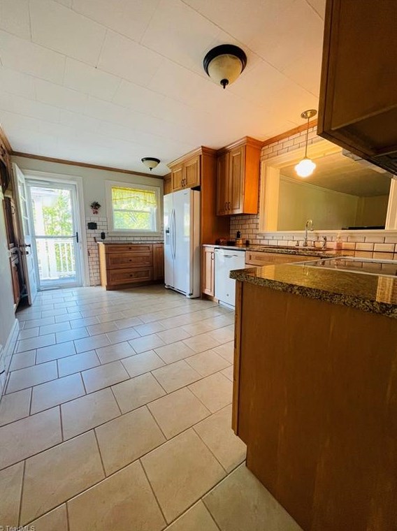 127 Pineview Dr, Mount Airy NC 27030-5145 exterior