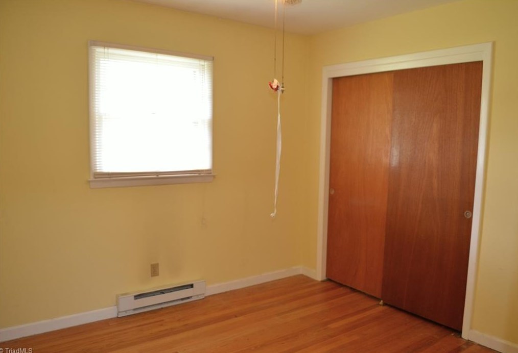 109 Auden Dr, Greensboro NC  27406-8108 exterior