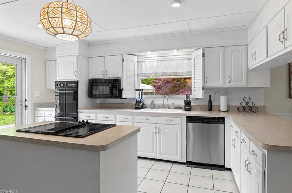 144 Woodard Rd, Lexington NC  27292-9431 exterior