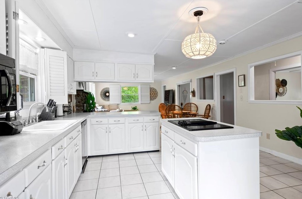 144 Woodard Rd, Lexington NC  27292-9431 exterior