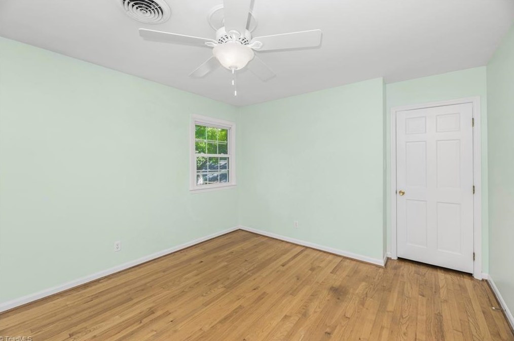 1719 Aftonshire Dr, Greensboro NC  27410-2920 exterior