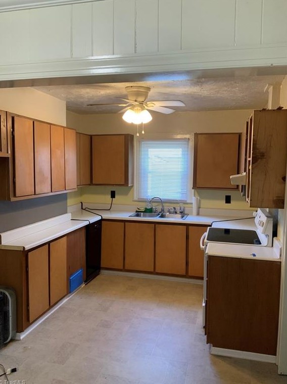 323 Clemmonsville Rd, Winston Salem NC  27127-5273 exterior