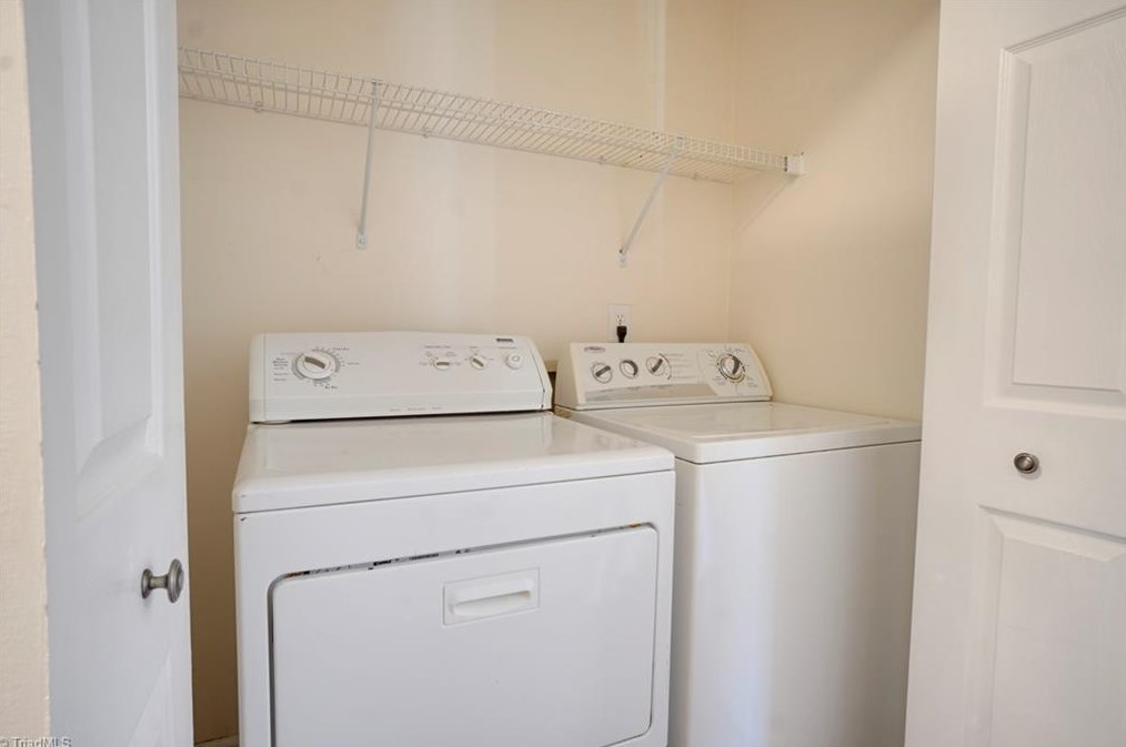 7100 Chaftain Pl, Greensboro NC  27410-8658 exterior