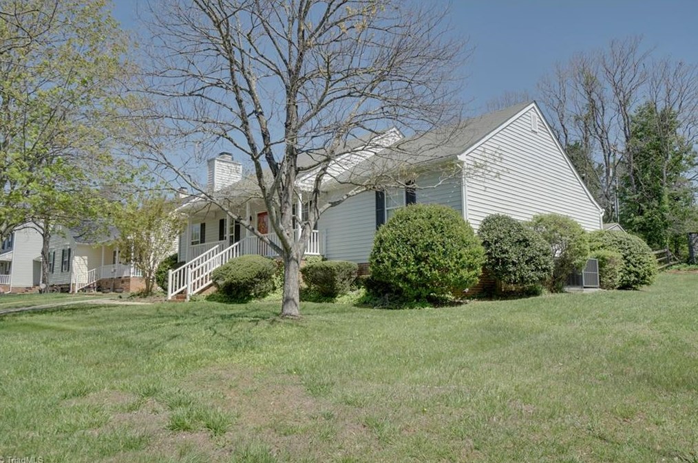 7100 Chaftain Pl, Greensboro NC  27410-8658 exterior