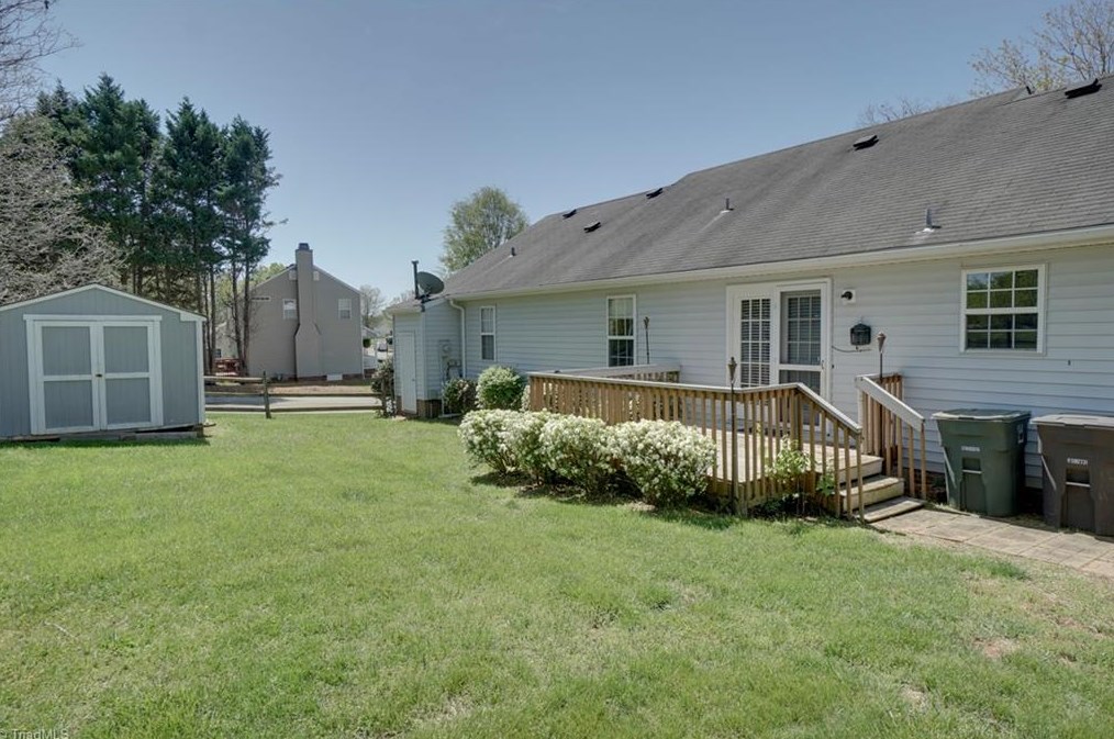 7100 Chaftain Pl, Greensboro NC  27410-8658 exterior