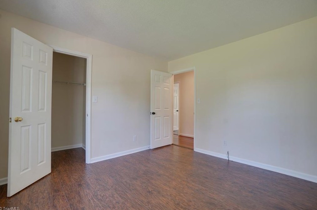 7100 Chaftain Pl, Greensboro NC  27410-8658 exterior