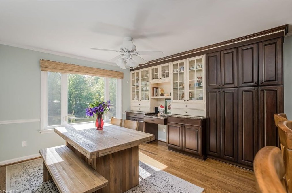 3503 Turnberry Ln, Greensboro NC 27410-8227 exterior