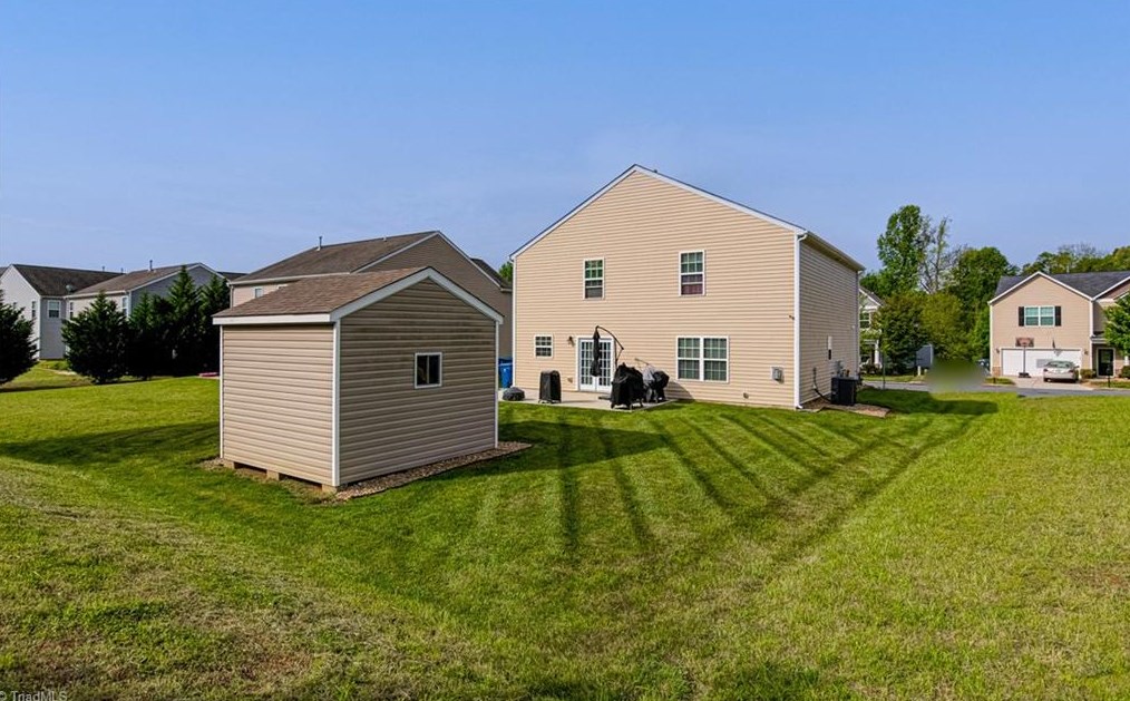 711 Traveller Dr, Whitsett NC  27377-8790 exterior