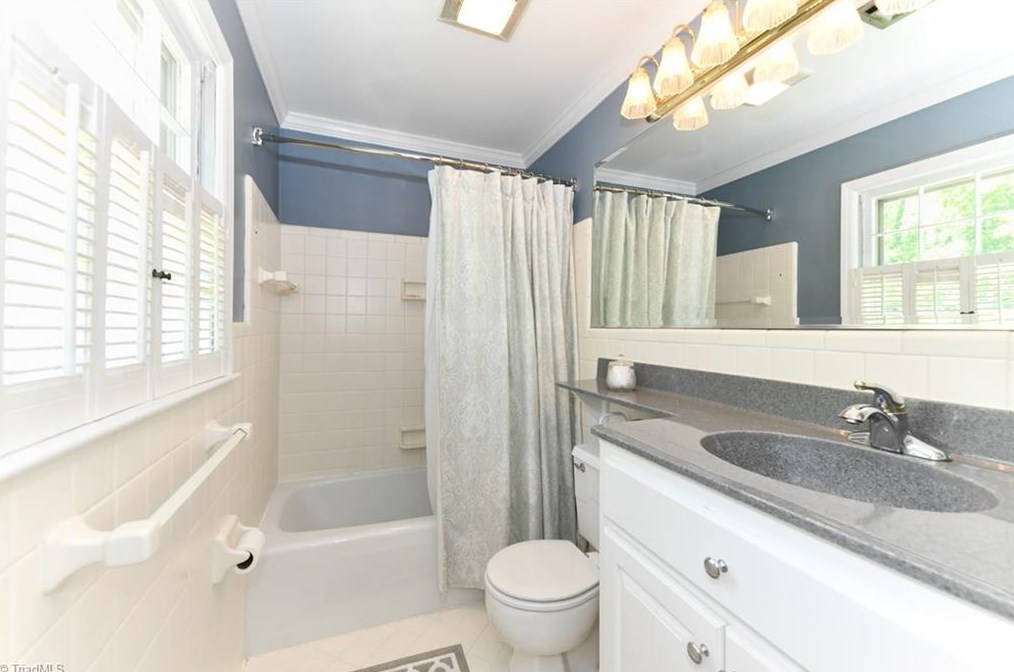 4217 Tallwood Dr, Greensboro NC  27410-4523 exterior