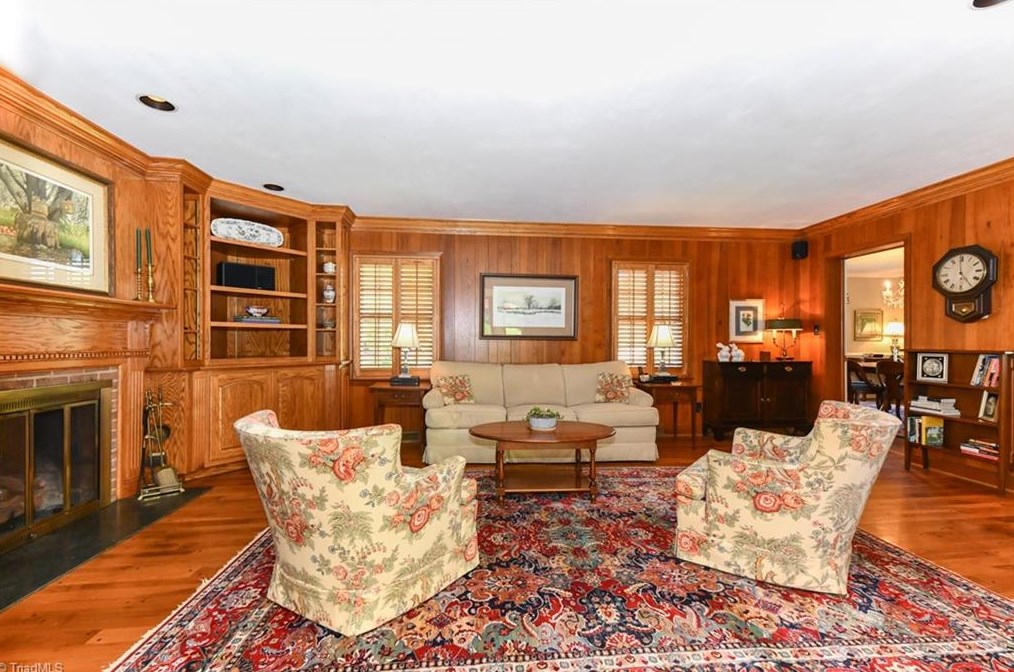 4217 Tallwood Dr, Greensboro NC  27410-4523 exterior