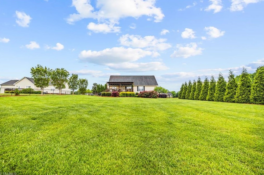 135 Golden Rod Ln, Lexington NC  27295-6887 exterior